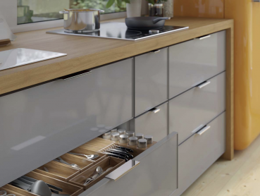 Preview: Griffleiste HEXI - Aluminium - Chrom - Schwarz Matt - Weiss Matt - Lochabstand 32mm - 192mm