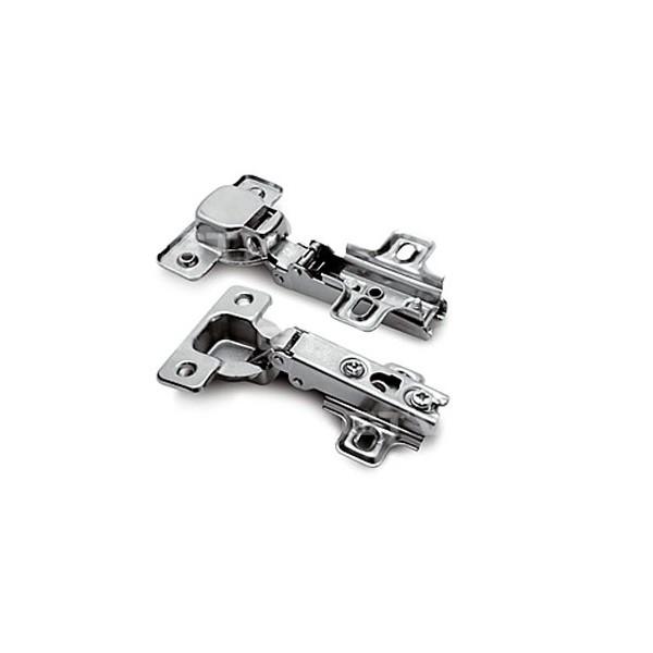 Selbstöffnendes Scharnier mit negativer Feder